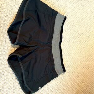 Size 4 lululemon running shorts